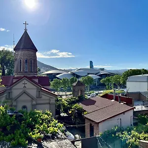 https://hotel-tamarisi.alltbilisihotels.com